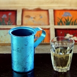 blue-winecan